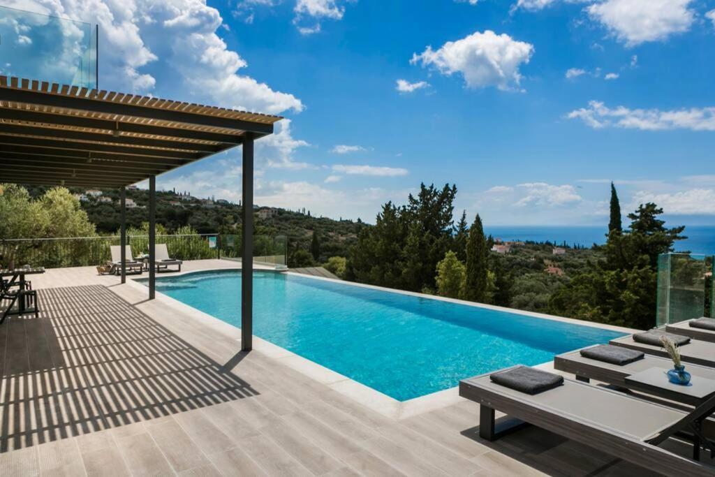 Color Villas-New Villa Green At Trapezaki With Private Pool Mousata Zewnętrze zdjęcie
