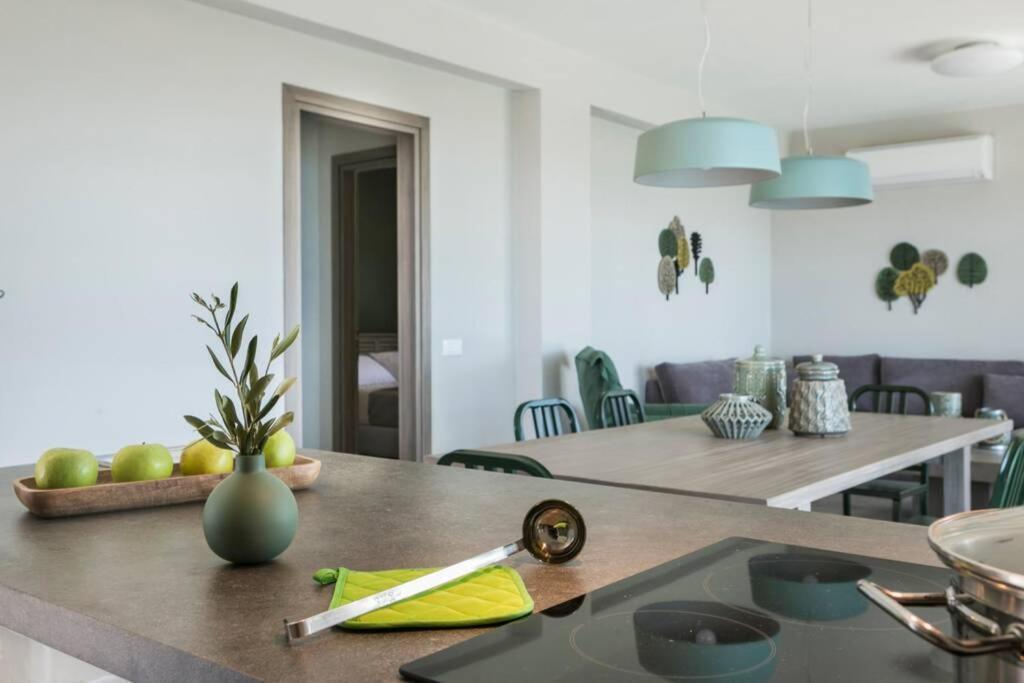 Color Villas-New Villa Green At Trapezaki With Private Pool Mousata Zewnętrze zdjęcie